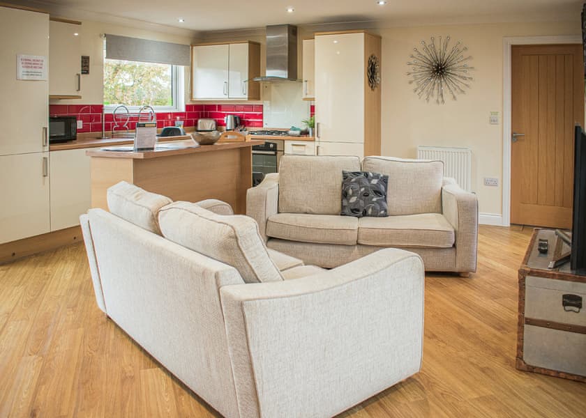 Teal Lodge - Caistor Lakes Lodges, Caistor, Market Rasen