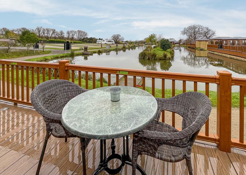 Kingfisher Lodge - Caistor Lakes Lodges, Caistor, Market Rasen