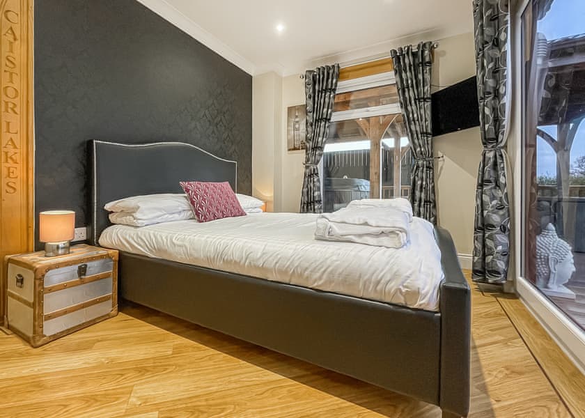 Grebe Lodge - Caistor Lakes Lodges, Caistor, Market Rasen