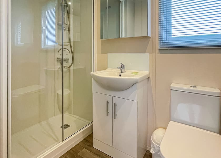 Puffin Lodge - Caistor Lakes Lodges, Caistor, Market Rasen