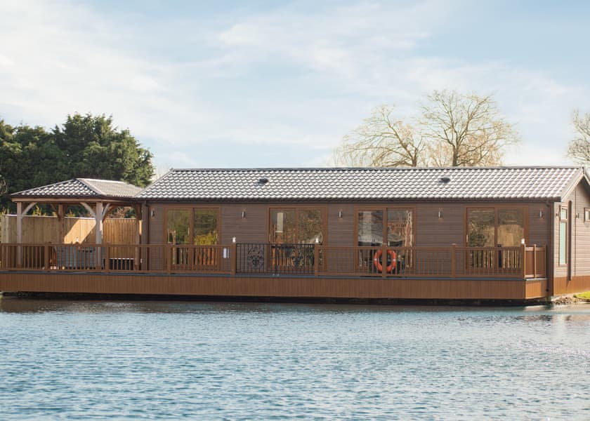 Shearwater Lodge - Caistor Lakes Lodges, Caistor, Market Rasen