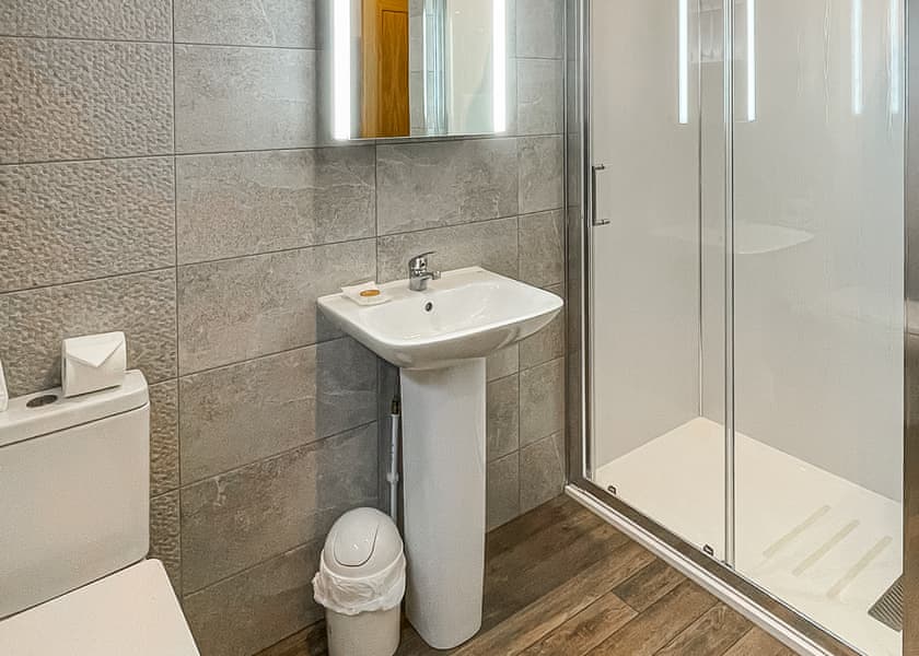 Shearwater Lodge - Caistor Lakes Lodges, Caistor, Market Rasen