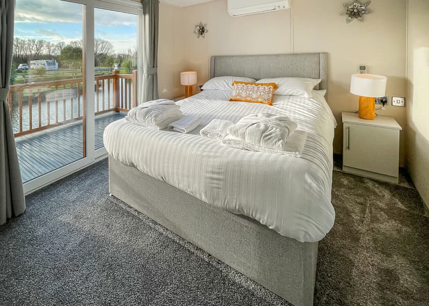 Osprey Lodge - Caistor Lakes Lodges, Caistor, Market Rasen