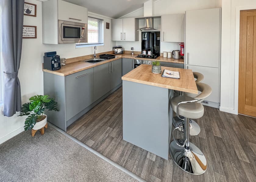 Lapwing Lodge - Caistor Lakes Lodges, Caistor, Market Rasen