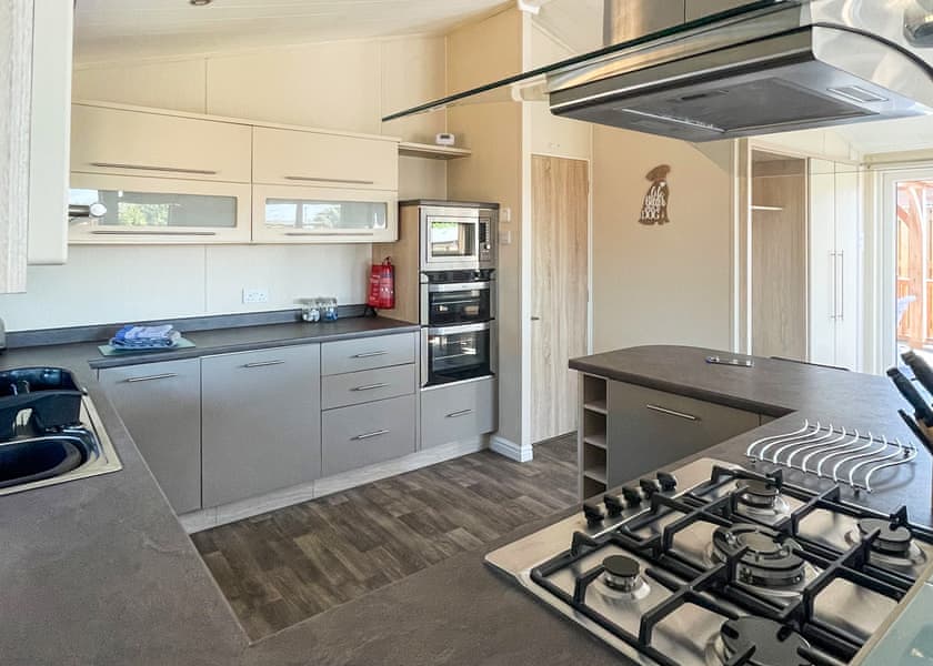 Sandpiper Lodge - Caistor Lakes Lodges, Caistor, Market Rasen