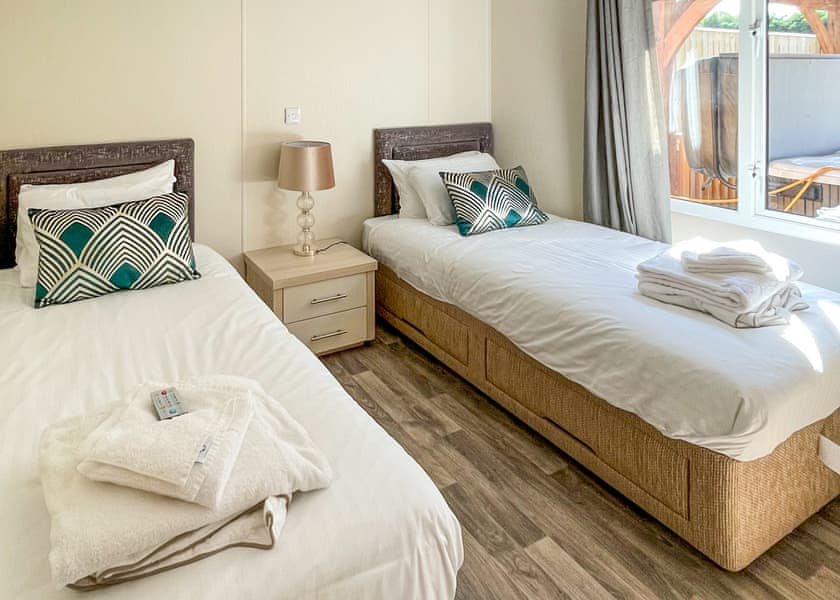Sandpiper Lodge - Caistor Lakes Lodges, Caistor, Market Rasen