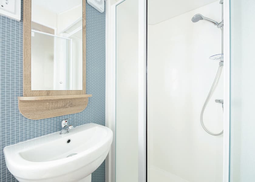 Caister Bronze 3 Pet - Caister on Sea Holiday Park, Nr Great Yarmouth,