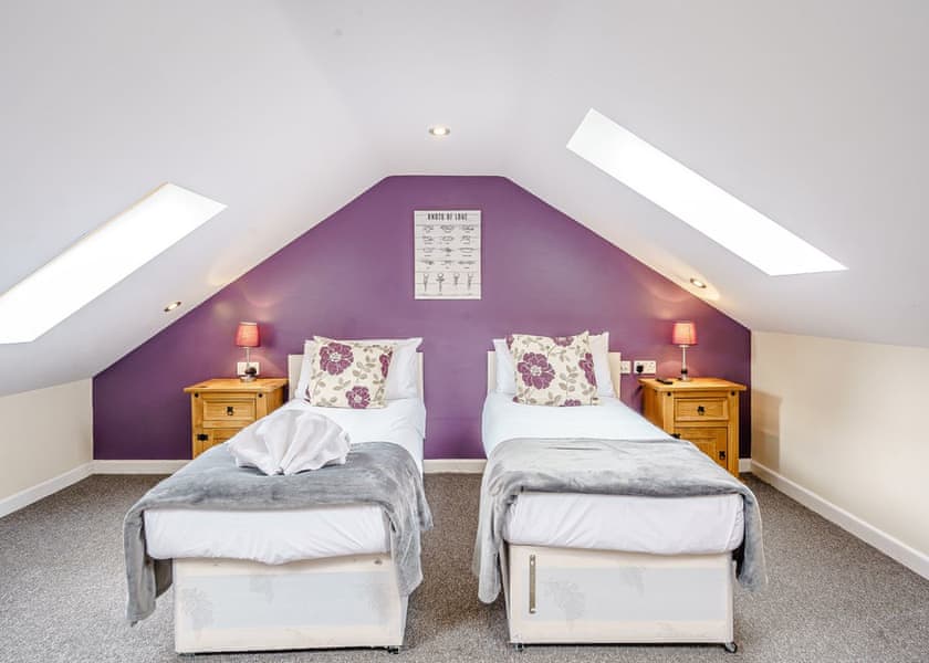 The Carriage House - Calthwaite Hall Lodges, Calthwaite, Nr Penrith