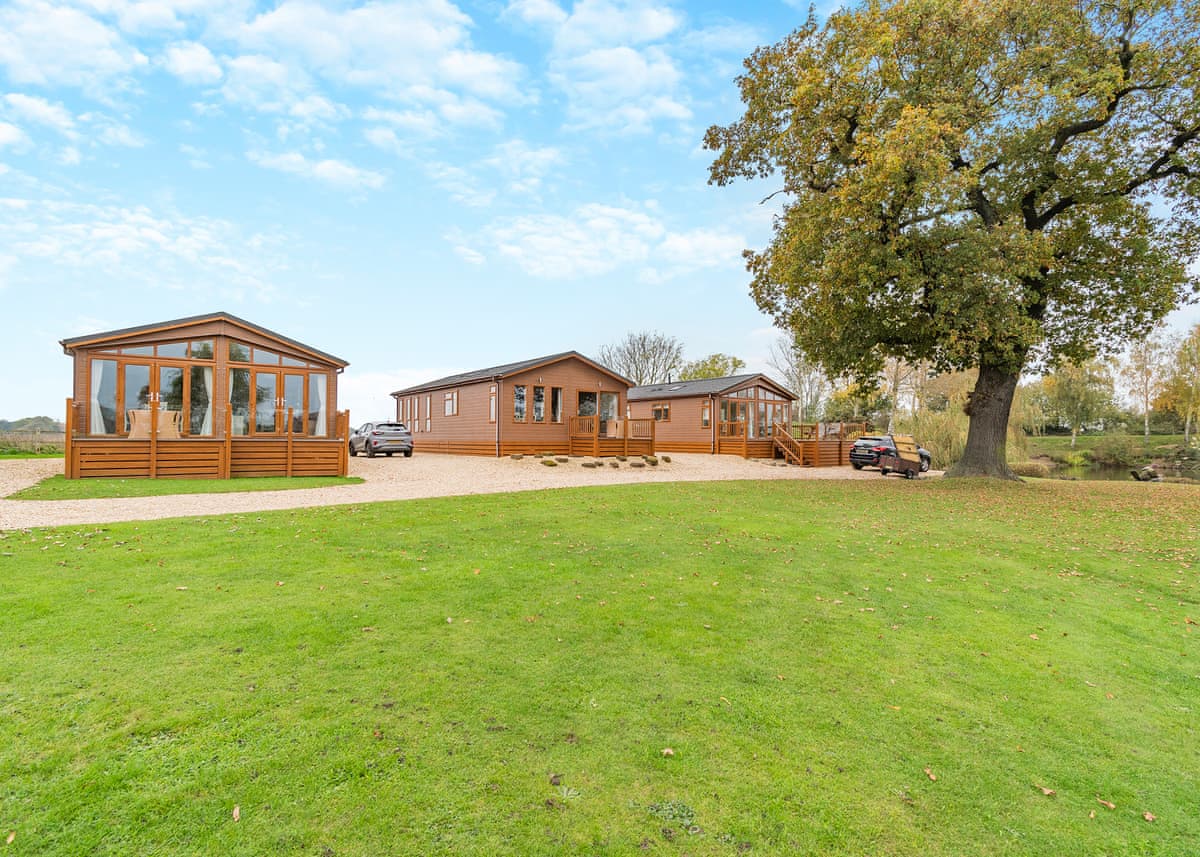 Camper UK Leisure Park - Holiday Lodge in Central England - Image 5