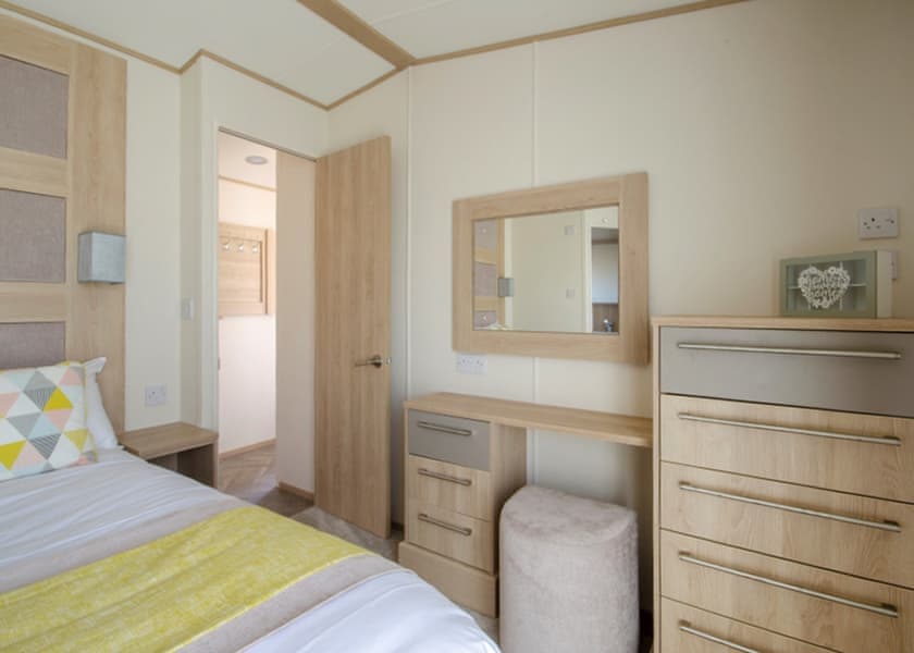 Platinum 2 Caravan with Decking - Carlton Meres Holiday Park, Saxmundham