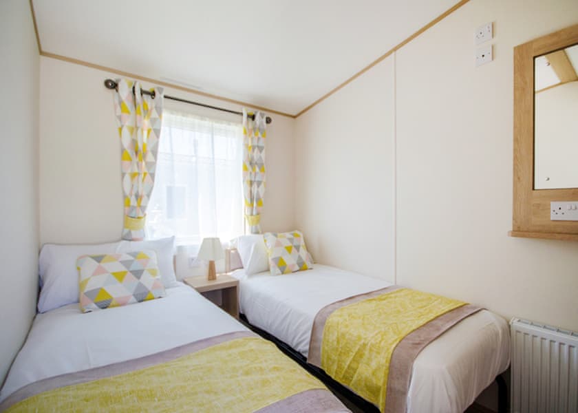 Platinum 2 Caravan with Decking - Carlton Meres Holiday Park, Saxmundham