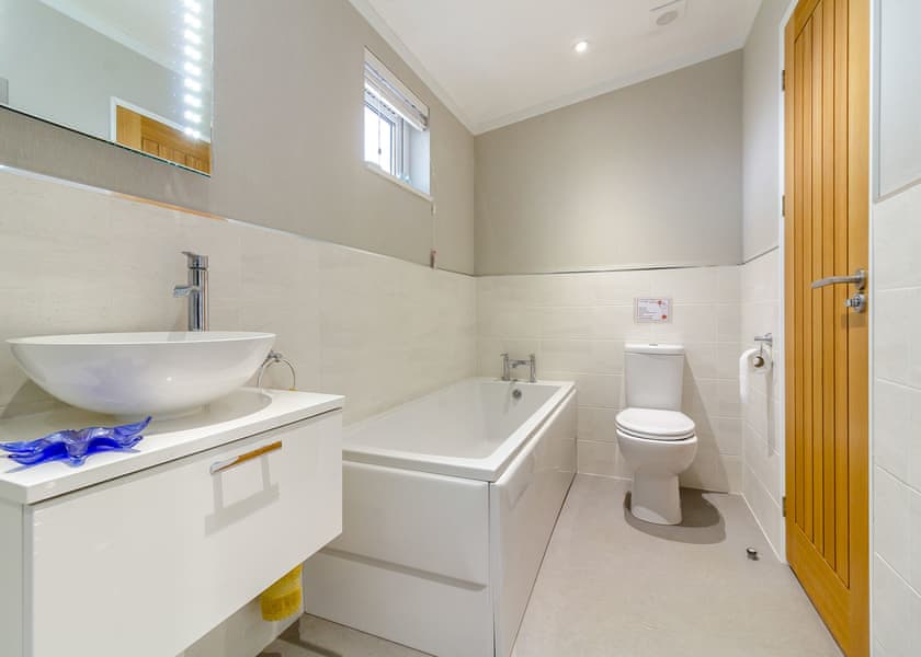 Osprey - Camper UK Leisure Park, Swinethorpe, Nr Lincoln