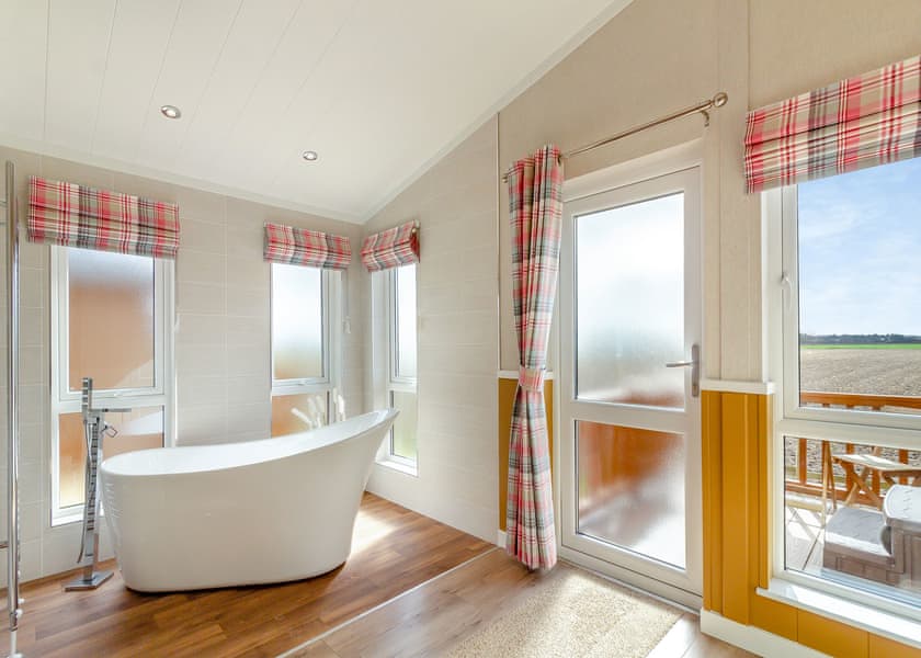 Goldfinch - Camper UK Leisure Park, Swinethorpe, Nr Lincoln