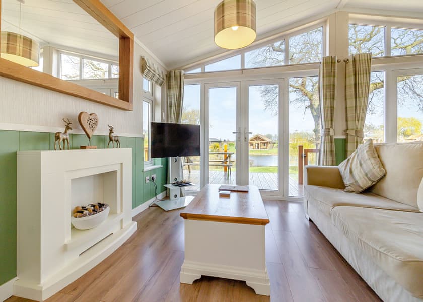 Mallard - Camper UK Leisure Park, Swinethorpe, Nr Lincoln