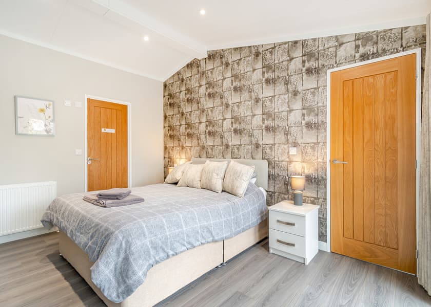 Oyster Catcher - Camper UK Leisure Park, Swinethorpe, Nr Lincoln