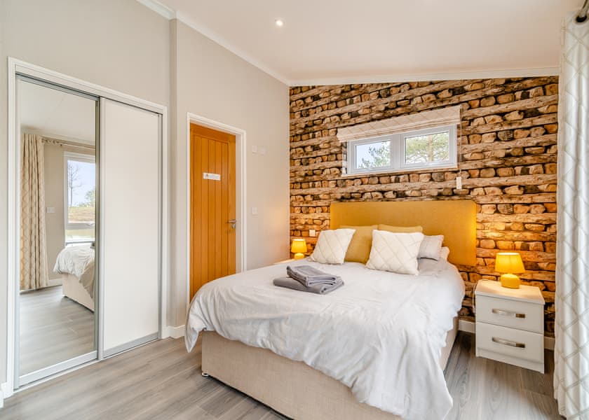 Oyster Catcher - Camper UK Leisure Park, Swinethorpe, Nr Lincoln