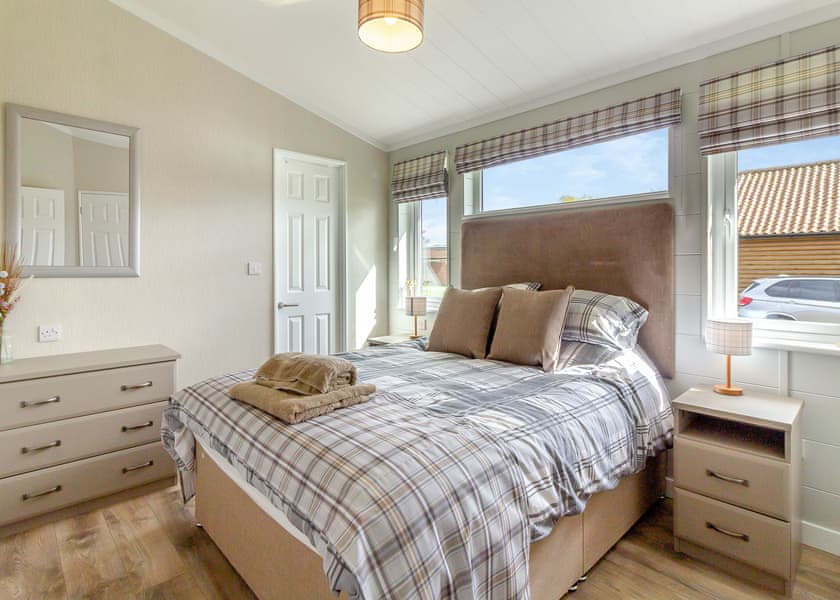 Kestrel - Camper UK Leisure Park, Swinethorpe, Nr Lincoln