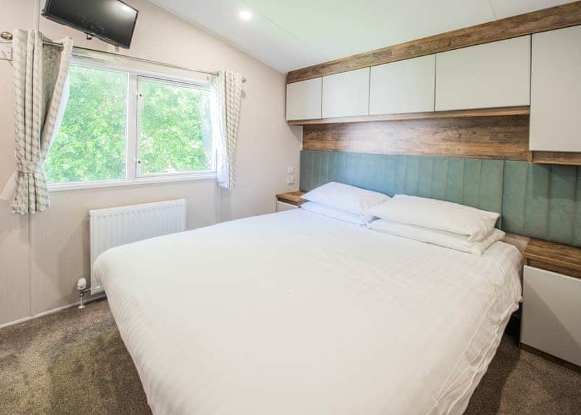 2 Bed Platinum Caravan - Cardigan Bay Holiday Park, St Dogmaels, Pembrokeshire