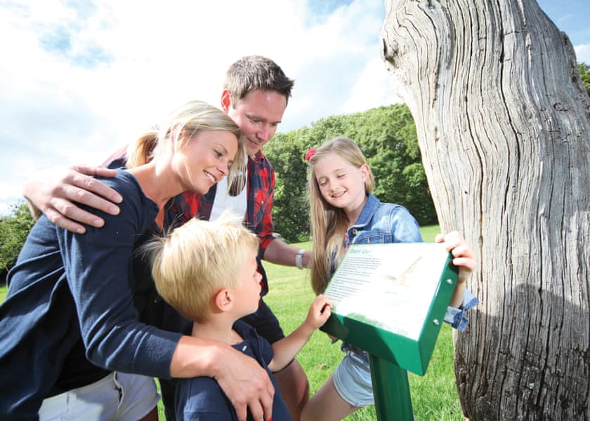 Nature trails | Castle Brake Holiday Park, Woodbury