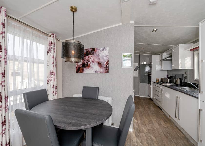 Bronze Willow 2 - Castle Brake Holiday Park, Woodbury