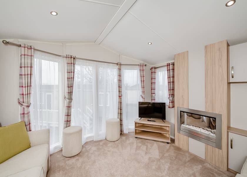 Cedar Plus - Castle Brake Holiday Park, Woodbury