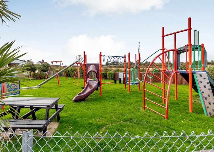 Castaways Beach Resort, Bacton-on-Sea