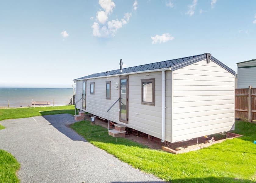 Castaways Oyster 10 Sea View - Castaways Holiday Park, Bacton-on-Sea