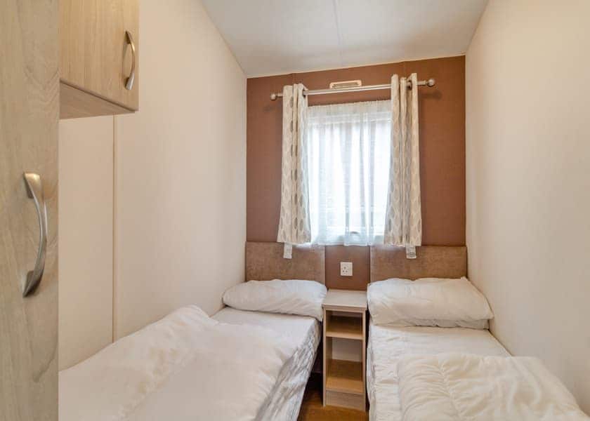 Castaways Oyster 10 (Pet) - Castaways Holiday Park, Bacton-on-Sea