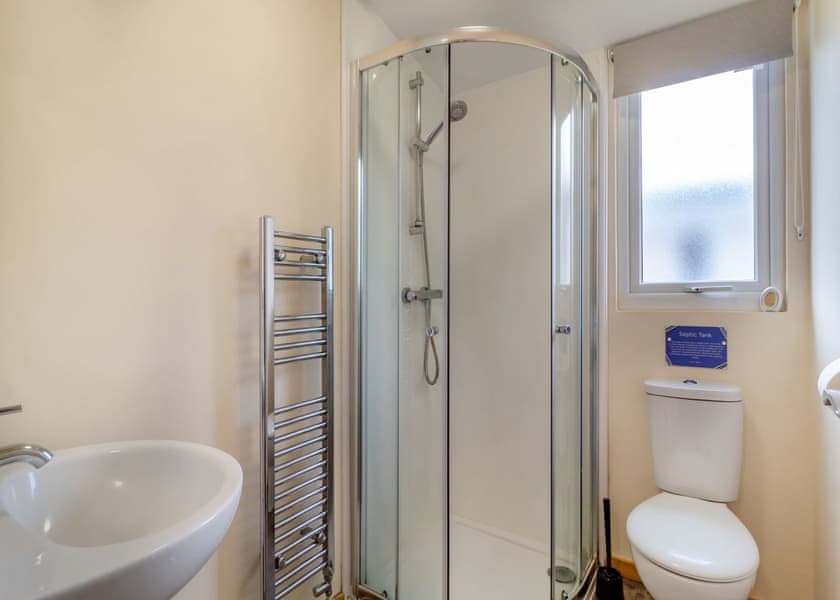 Castaways Lodge - Castaways Holiday Park, Bacton-on-Sea