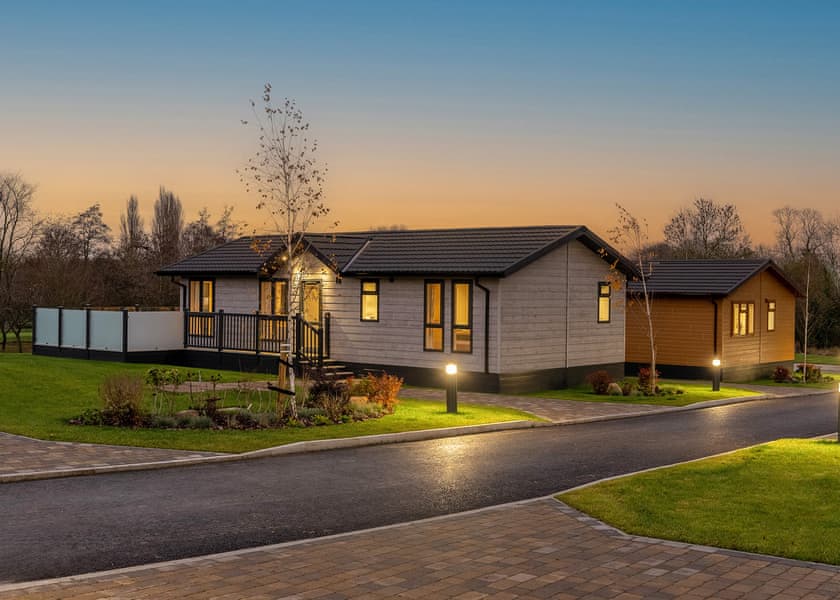 Cambridge Country Club Lodge Retreat, Cambridge