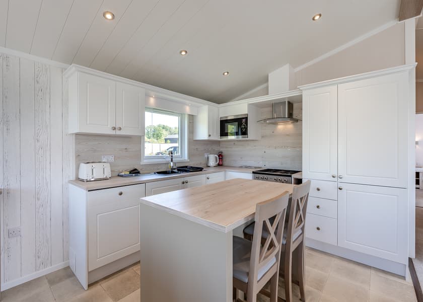 Edmonton Lodge - Coldstream Holiday Park, Coldstream