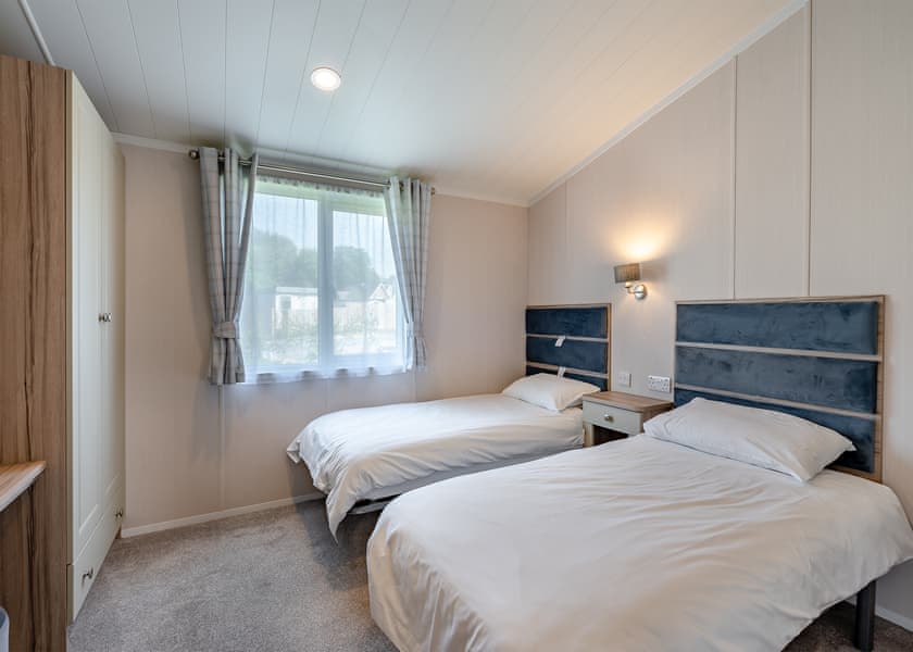 Edmonton Lodge - Coldstream Holiday Park, Coldstream