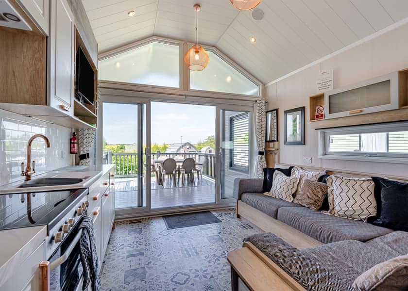 Baird’s Chalet (Pet) - Coldstream Holiday Park, Coldstream