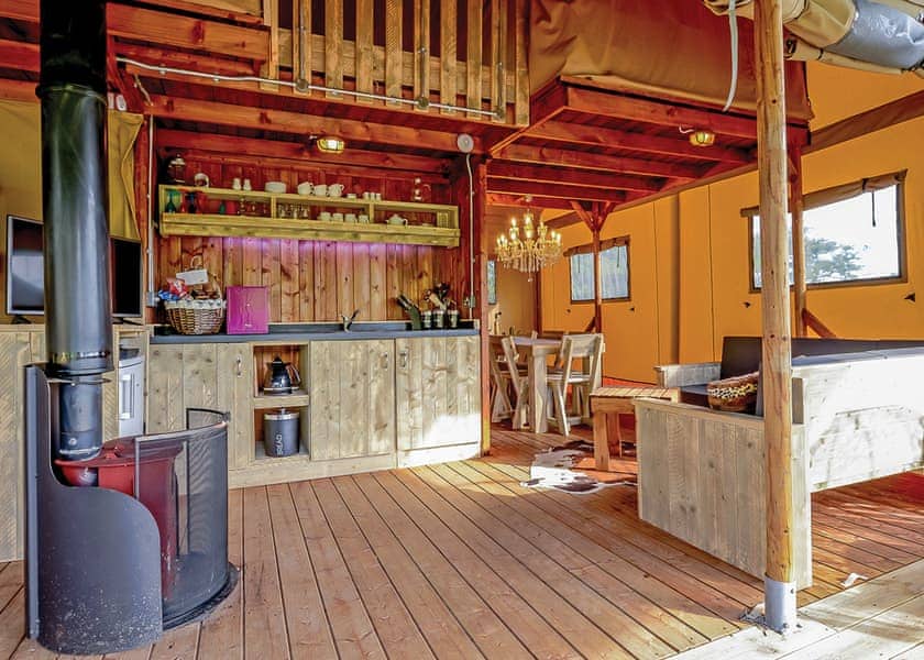 Foxglove Safari Tent - Celtic Escapes, Narberth