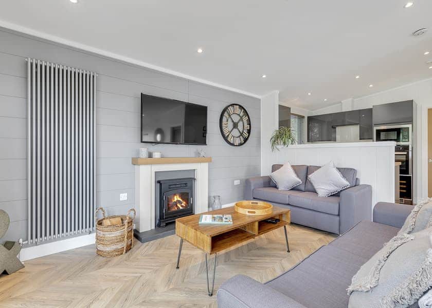 Dovecote Lodge - Celtic Escapes, Narberth