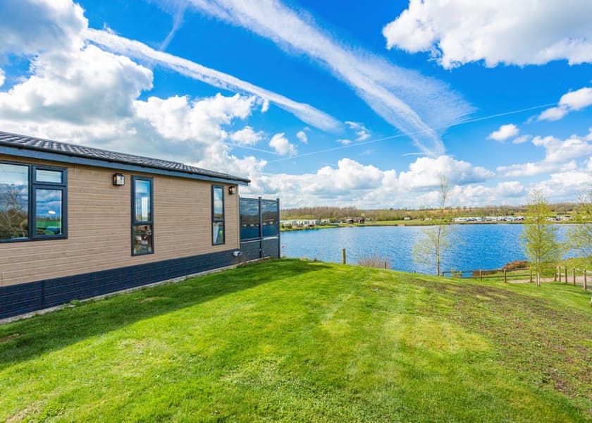 Green Oak - Croft Farm Water Park, Tewkesbury