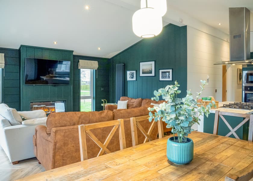 Green Oak - Croft Farm Water Park, Tewkesbury