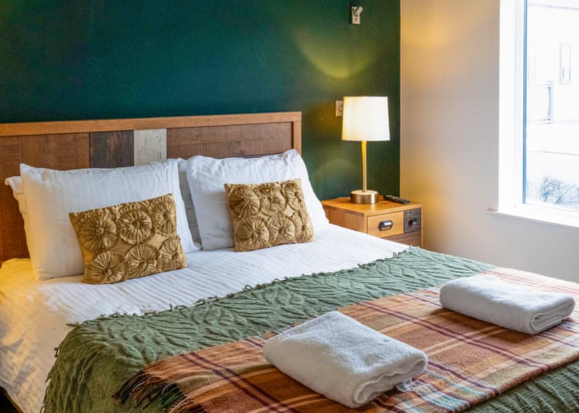 Green Oak - Croft Farm Water Park, Tewkesbury