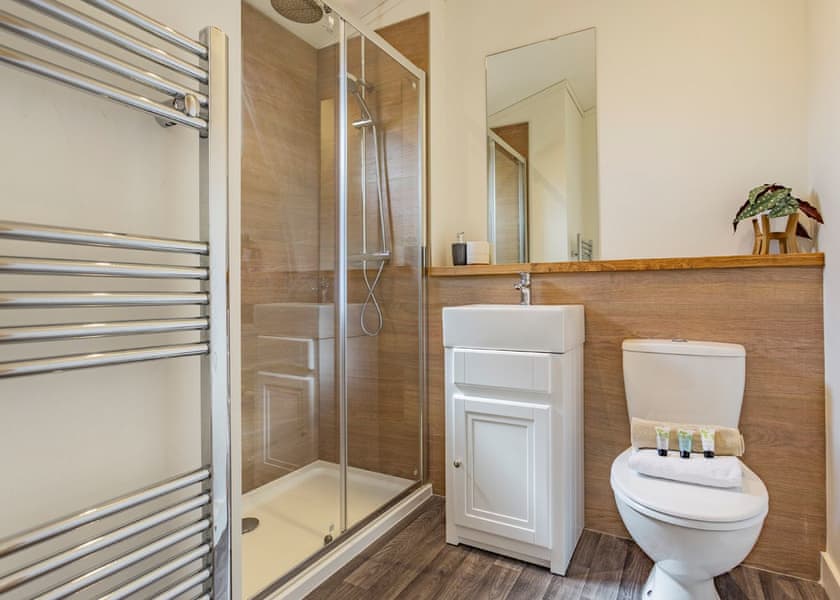 Green Oak - Croft Farm Water Park, Tewkesbury