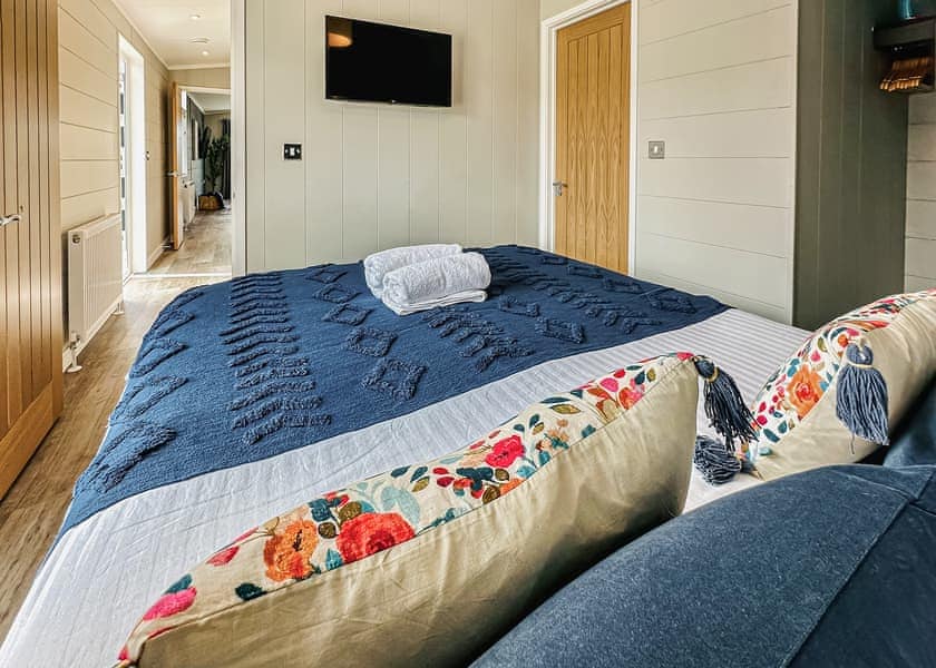 Apple - Croft Farm Water Park, Tewkesbury