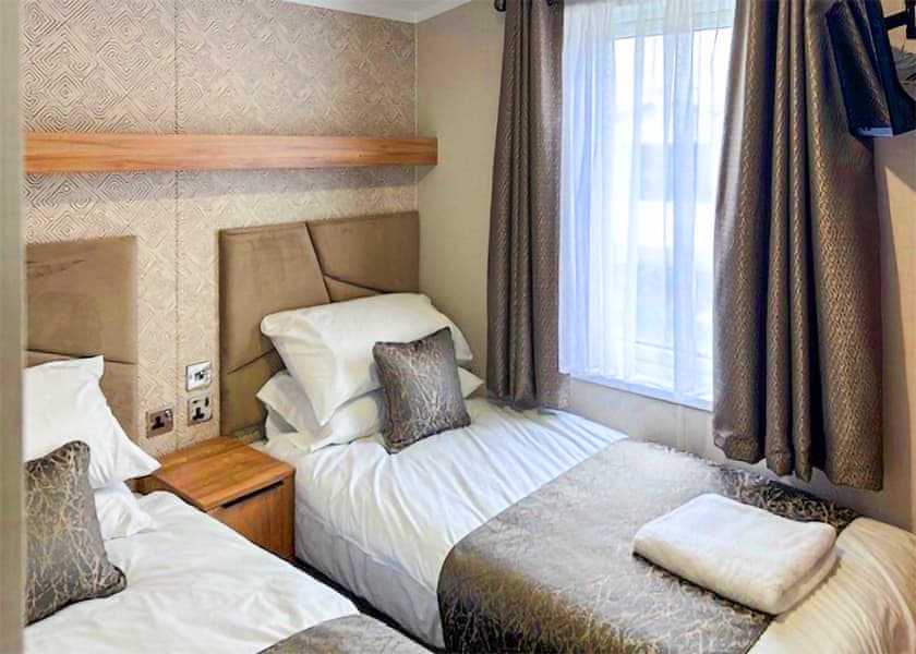 Seaview Luxury 2 (Hot Tub) - Sandy Beach Holiday Park, Bacton