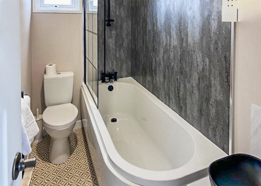 Seaview Luxury 2 (Hot Tub) - Sandy Beach Holiday Park, Bacton