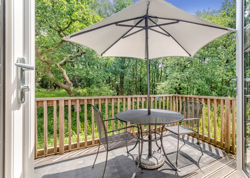 Amour Deluxe - Charlesworth Lodges, Glossop