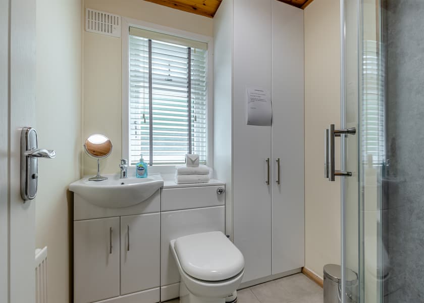 Amour Deluxe - Charlesworth Lodges, Glossop