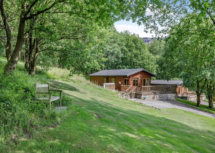 Coombes View Lodge - Charlesworth Lodges, Glossop