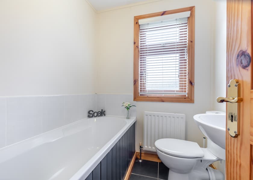 Coombes View Lodge - Charlesworth Lodges, Glossop