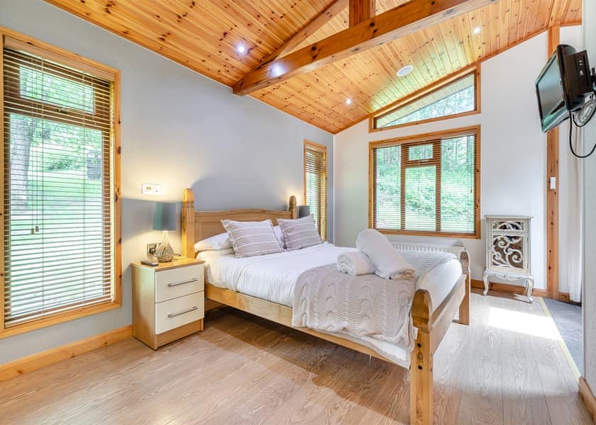 Amour Lodge - Charlesworth Lodges, Glossop