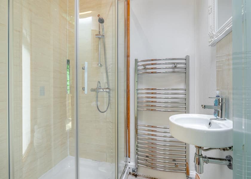 Amour Lodge - Charlesworth Lodges, Glossop