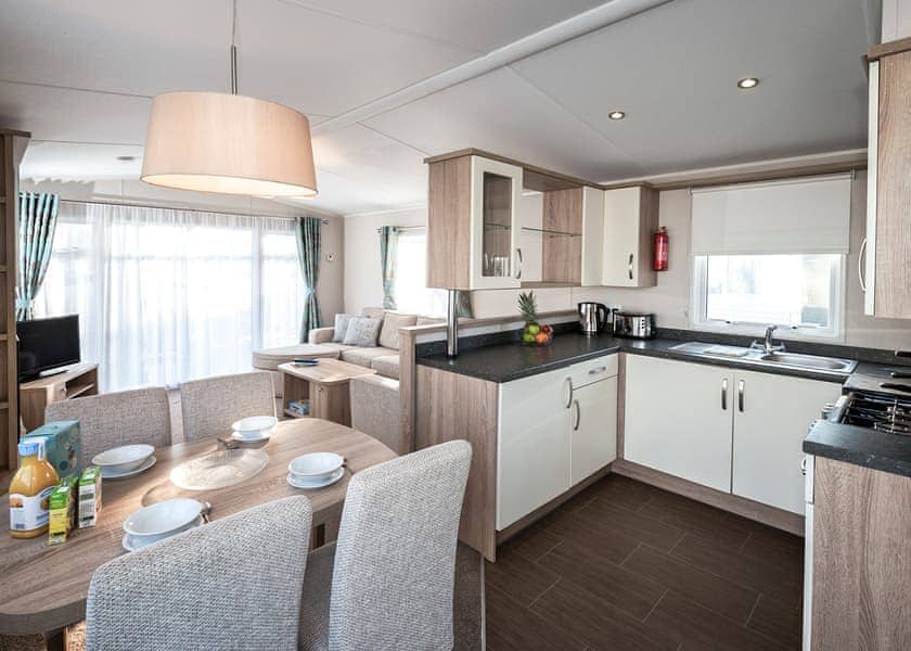 Superior 2 Bedroom Pet Friendly - Chesil Beach Holiday Park, Weymouth