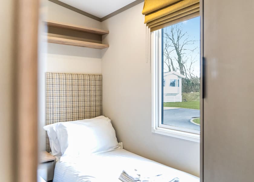 Twin bedroom | 2023 Classic 3 - Chesil Beach Holiday Park, Weymouth